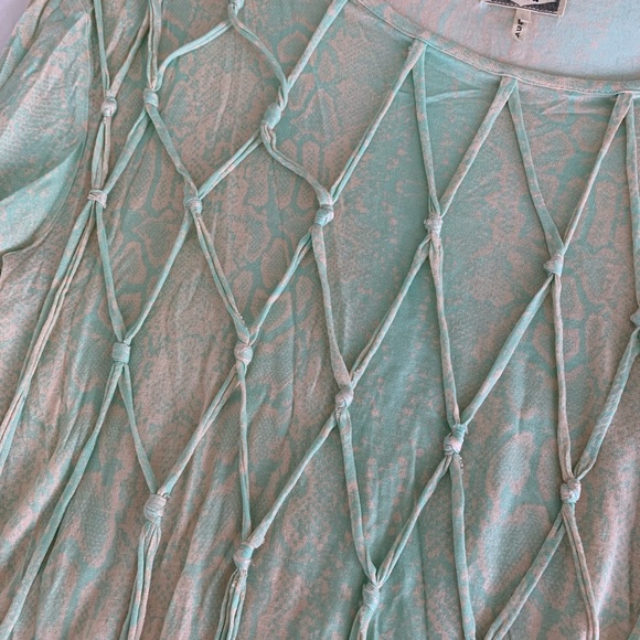 Fringe Knot Snakeskin Print T Shirt - Picture 6 of 8